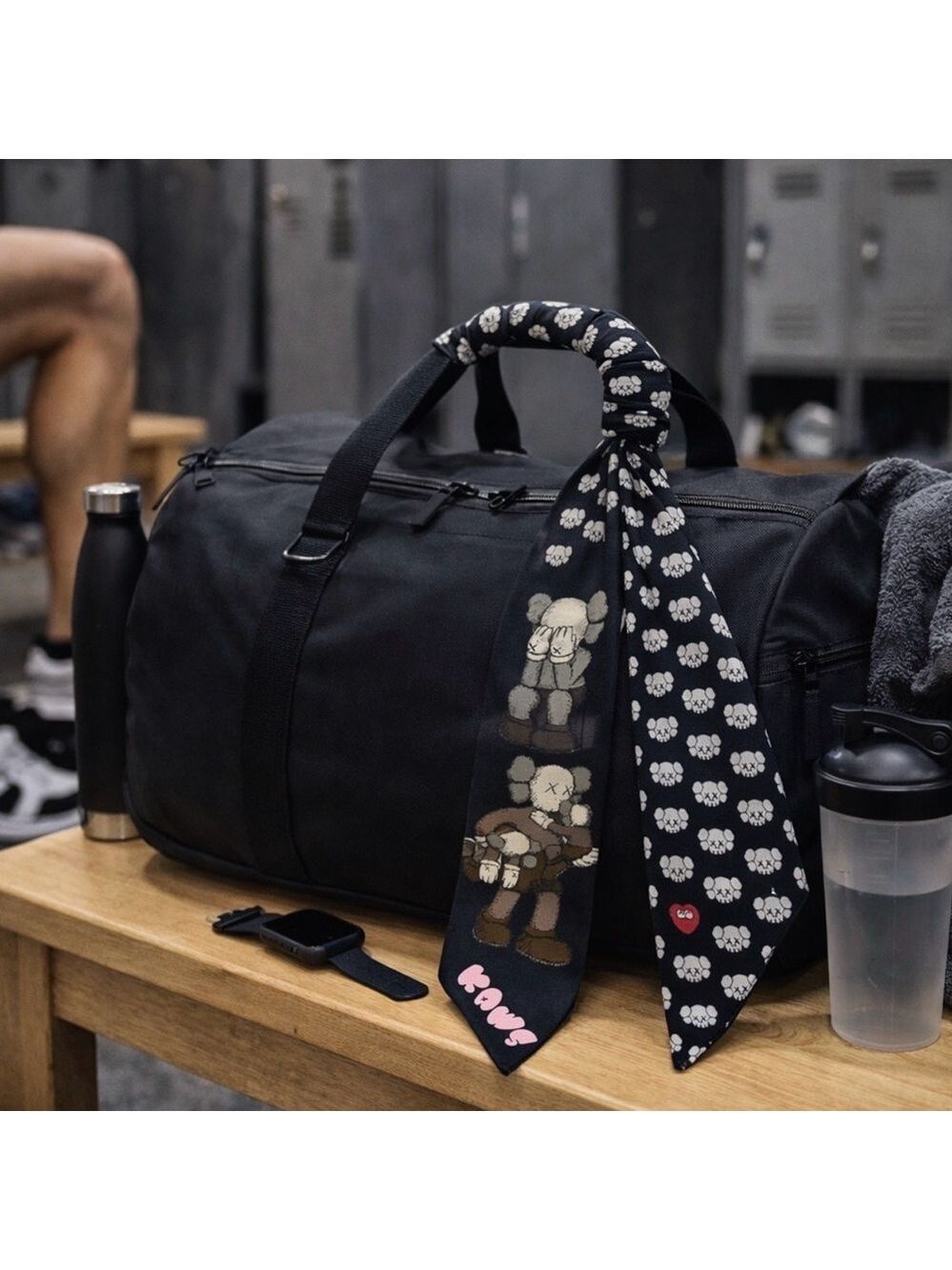 UNISEX UNIQLO KAWS STYLE BLACK SKINNY SCARF BANDEAU HAIR TIE BAG HANDLE WRAP TIE